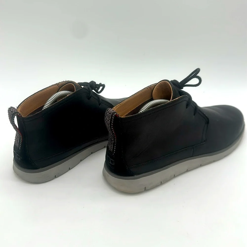 UGG Freamon Waterproof Chukka Ankle Leather Boots Black 1017277 Mens Size 9.5